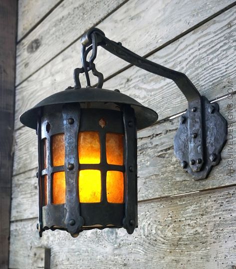 Tavern Decor, Hunting Cabin Decor, Medieval Decor, Nordic House, Antique Lanterns, Blacksmith Projects, Iron Lanterns, Smart Lights, Forging Metal