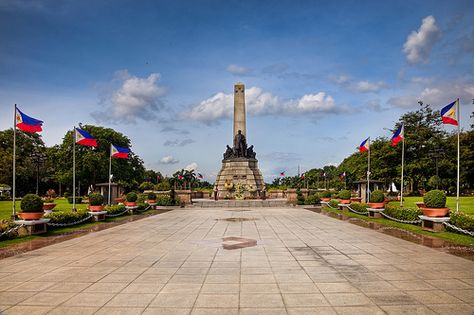 Luneta Park -- Right into the heart of the capital Manila Rizal Park Photography, Rizal Park Drawing, Manila Philippines Photography, Luneta Park Manila, Rizal Park Manila, Luneta Park, Rizal Park, Taal Volcano, Manila Bay