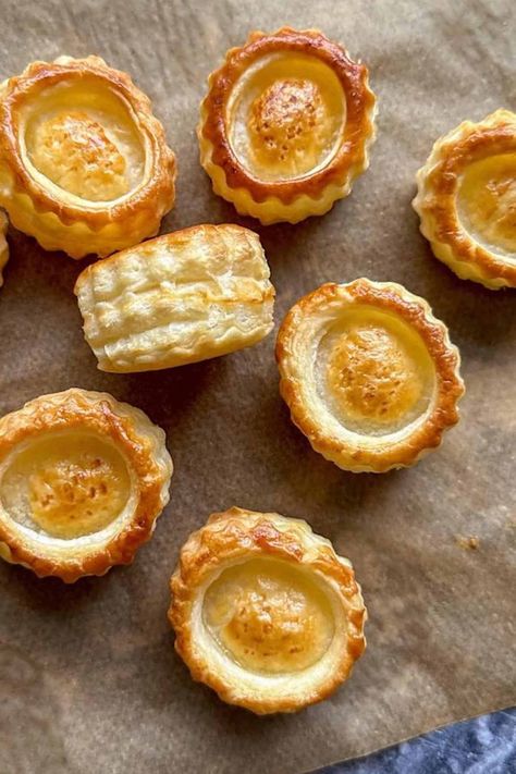 How To Make Mini Vol Au Vent Cases For Canapes Snack Catering Ideas, Puff Pastry Vol Au Vents, Mini Canapes Ideas, Vol Au Vents Recipe, Savoury Finger Food Easy, Feuilletine Recipe, Volauvent Recipes, Vol Au Vent Fillings, Vol Au Vent Recipe