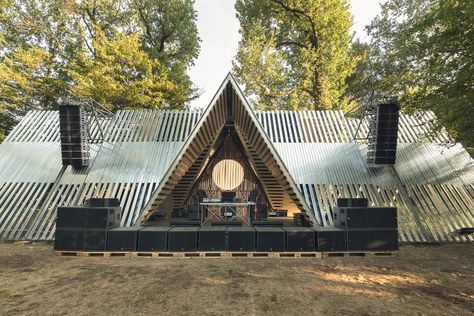 Dj Stage, Outdoor Stage, A Frame House Plans, Temporary Structures, Dj Booth, A Frame Cabin, A Frame House, Furnishings Design, 5 To 7