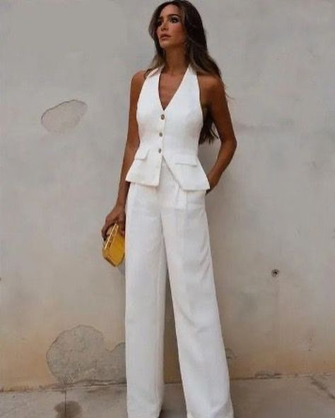 SHOP 👉🏻 @BACIOCLOTHING You may place your order at 👉 morconni.com ✅Free Worldwide Shipping on all products . 🎁Get Extra 10% OFF USE PROMO CODE : ANNA10 . 🔥Follow @bacioclothing Follow @bacioclothing Halter Vest, Outfit Chic, High Waist Wide Leg Pants, Top And Pants Set, 2024 Trends, Trendy Outfit, Chic Top, Vest White, Outfit Aesthetic