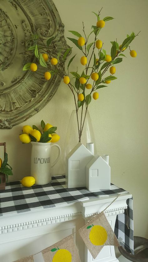 Lemon Bedroom Ideas, Venice Bedroom, June Decor, Lemon Decor Ideas, Theme House, Lemon Bathroom, French Riviera Style, Mediterranean Living Room, Spring Living Room