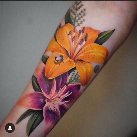 Tiger Lily Tattoo Color, Yellow Tulip Tattoo, Bright Flower Tattoos, Lilly Flower Tattoo, Joy Tattoo, Tiger Lily Tattoos, Lillies Tattoo, Stomach Tattoo, Tattoos Inspo