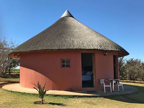 Grass Thatched Houses, Emakhaya Aesthetic, African Hut, Round House Plans, Earth Sheltered Homes, Hut House, Round Building, African House, Thatched House