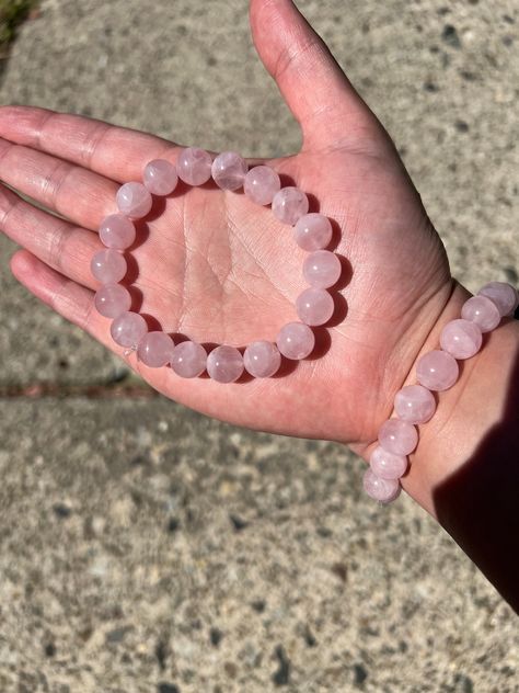 Rose Quartz Benefits, Quartz Benefits, Rose Quartz Bracelet Beads, Libra And Taurus, Bracelet Love, Rose Quartz Bracelet, Love Bracelet, Rose Quartz Beads, Quartz Beads