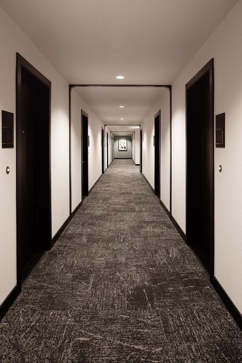 Lobby Design Apartment, Apartment Corridor Design, Apartment Building Hallway, Hotel Corridor Design, Apartment Corridor, Corridor Decoration, Hotel Ideas, Hotel Corridor, Hotel Hallway