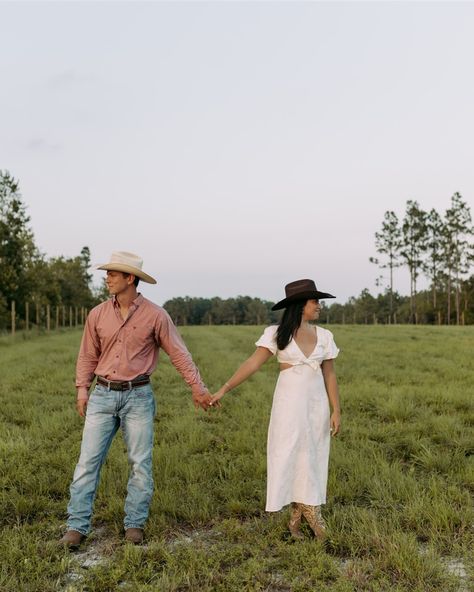 Engagement Photos On A Farm, Farmer Engagement Pictures, Engagement Photos With Cows, Farm Engagement Pictures, Farm Engagement Photos, Cow Pasture, Golden Hour Photos, Love Each Other, Make Things