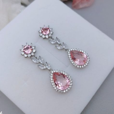 Whole set:https://www.etsy.com/listing/809424238/light-pink-crystal-bridal-jewelry-set?ref=listings_manager_grid Material: Swarovski  light rose ignite crystals(non-foil-back),  clear cubic zirconia paved findings, plated brass findings, sterling silver ear posts.  Styles: picered earrings or clip-on earrings. Size: Full length approx 4.2cm, 1.4cm wide.  Teardrop dangles are 1.6cm*1.4cm.  Metal Color: Available in Rose Gold, Yellow Gold and White Gold(silver tone). Please choose a color when you Blush Pink Earrings, Silver Bridal Earrings, Wedding Jewelry For Bride, Vestidos Color Rosa, Pink Bridal, Light Rose, Pink Jewelry, Jewelry Lookbook, Wedding Jewelry Earrings