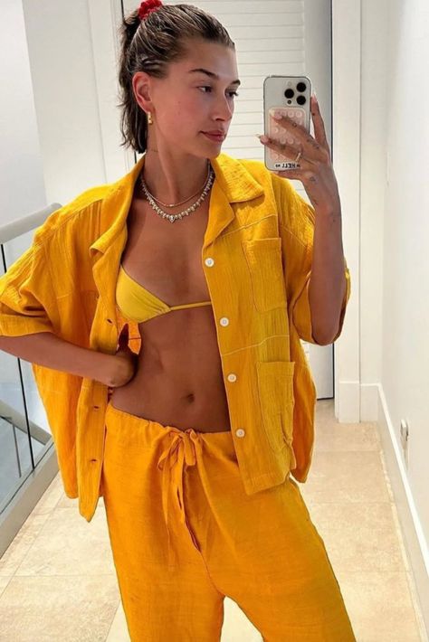 Halie Bieber, Hailey Bieber Outfits, Hailey Rhode, Miami Girls, Hailey Bieber Style, Hailey Baldwin Style, Hailey Baldwin, Menorca, Hailey Bieber