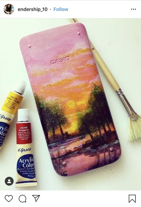 Painted Calculator Cover Ideas Aesthetic, Calculator Painting Aesthetic, Drawing On Calculator, Painting On Calculator, Painted Calculator Cover Ideas, Calculator Painting Ideas, Painted Calculator, Calculator Painting, Cloud Painting Acrylic