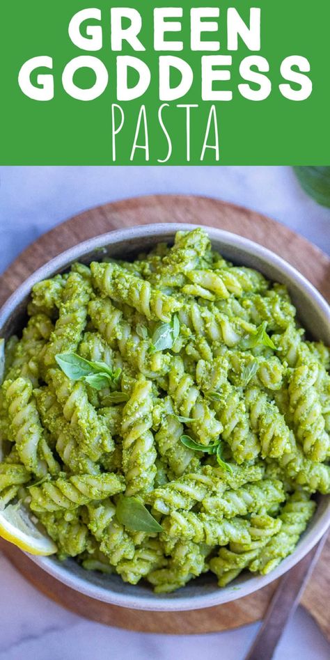 This Green Goddess Pasta with Parmesan is bright, flavorful and packed with tons of fresh herbs!  If you're craving a meal that feels like spring in a bowl, this easy pasta recipe is it!  The green goddess sauce is made using basil, cilantro, parsley, garlic and green onion.  It packs a perfect punch and goes so well with the creaminess and saltiness of the parmesan cheese.  Enjoy warm for dinner or chilled for a picnic side dish.  #pastasalad #greengoddess #springrecipe #vegetariandinner Pasta Green Sauce, Green Goddess Pasta Sauce, Green Dinner Ideas, Collard Greens Pasta, Green Goddess Bowl, Green Food Party, Green Goddess Recipe, Green Pasta Recipe, Green Goddess Sauce