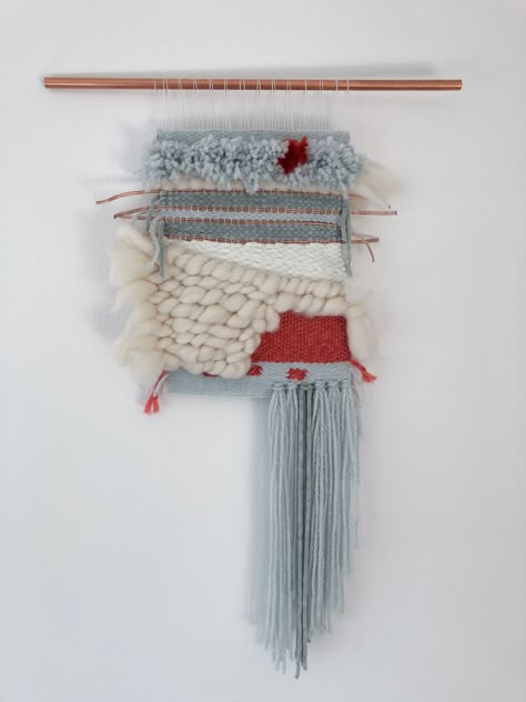 Experimental weaving by Joëlle Pavert Experimental Weaving, Crochet Interior, Fabric Development, Good World, April Art, Packaging Diy, Woven Art, Weaving Textiles, Textile Designs