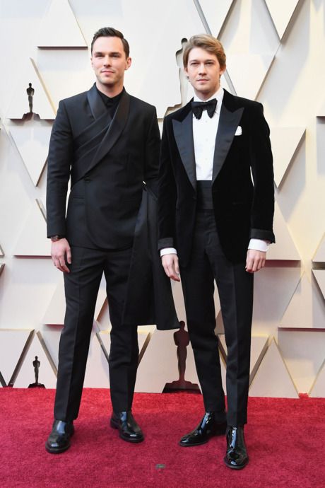 2019 #Oscars: The Best Looks at the 91st Academy Awards. Nicholas Hoult in Dior, Joe Alwyn in Tom Ford. Photo: Steve Granitz/WireImage Joe Alwyn, Wedding Tux, Men's Tuxedo, 2023 Fashion Trends, Nicholas Hoult, Wedding Outfit Men, Best Dressed Man, Dress Suits For Men, Designer Suits For Men