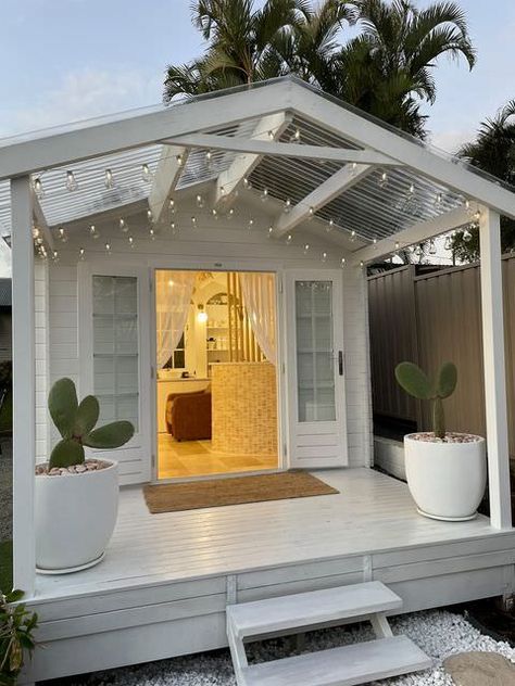 Waves Hair Salon - A Mediterranean Inspired Cabin Build - SheShed Australia Shed Salon Ideas, She Shed Interior, Beauty Cabin, Cabin Build, Small Salon, Dream Salon, Home Hair Salons, Home Beauty Salon, Esthetics Room