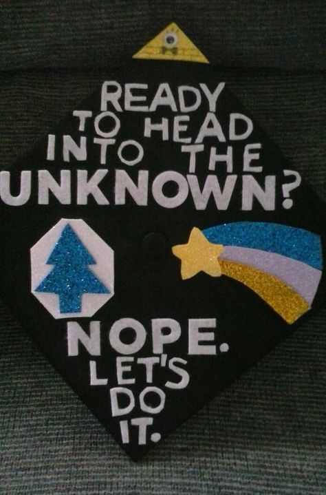 THIS WILL BE MY FUTURE GRADUATION CAP College Grad Cap Ideas, Graduation Cap Decoration Diy, High School Graduation Cap, College Graduation Cap Decoration, Grad Hat, Senior Stuff, Grad Cap Designs, Diy Graduation Cap, Grad Caps