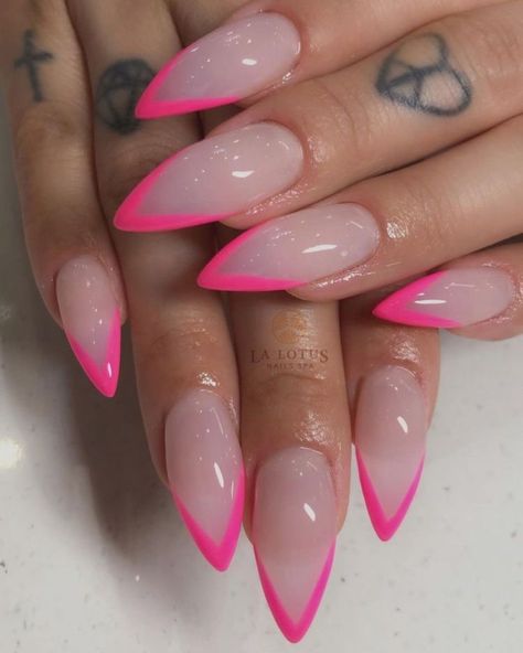 Nude French Tip Nails, Hot Pink French Tips, Nails Verano, Lotus Nails, 22 Nails, Pink French Tips, Pink Tip Nails, Nail Pink, Pink French Nails