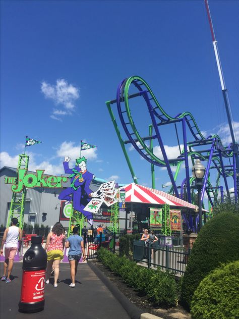 The Joker at Six Flags New England Six Flags With Friends, Six Flags Pictures Ideas, Six Flags Aesthetic, Six Flags New England, Six Flags México, Six Flag, 6 Flags, Band Trip, Vision Board Photos