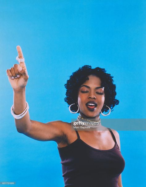 Lauren Hill Aesthetic, Ms Lauryn Hill, 90s Style Icons, Lauren Hill, African American Beauty, Lauryn Hill, Black Photography, Neo Soul, Rap Aesthetic