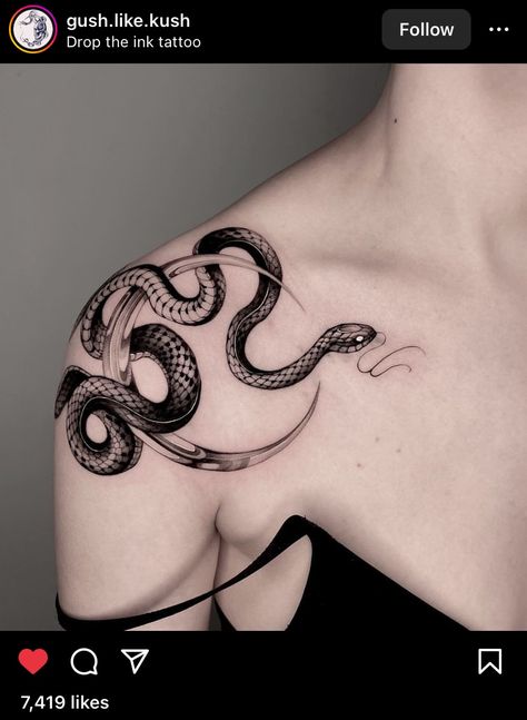 Collarbone Snake Tattoo, Oscar Tattoo, Mandala Hand Tattoos, Around Arm Tattoo, Tattoo Snake, Serpent Tattoo, Work Tattoo, Snake Tattoo Design, Mini Tattoo