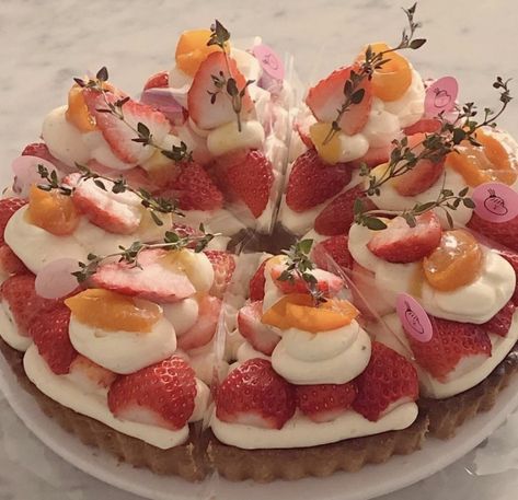 Fruit Tart Aesthetic, Sherbet Aesthetic, Mango Whipped Cream, Fresh Fruit Tart, Aesthetic Foods, Fruit Tarts, Mlem Mlem, Tasty Foods, Fruit Tart