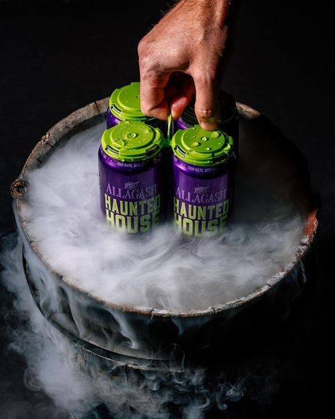 halloween beer • Instagram Halloween Beer, Beer Pictures, Protein Snack, Green Beer, Drink Photo, The Mist, Protein Snacks, Brewing Company, Green Apple