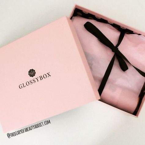 Scarf Packaging, Packaging Ideas Business, Clothing Packaging, Fashion Packaging, Brown Paper Packages, Box Packaging Design, Box Mockup, Pink Box, Packing Design