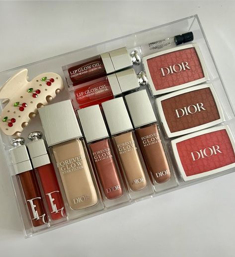 Dior Makeup Aesthetic, Dior Forever, My Mental Health, Beauty Aesthetic, Ethereal Makeup, Makeup Aesthetic, Dior Makeup, Fall Makeup, Lip Glow