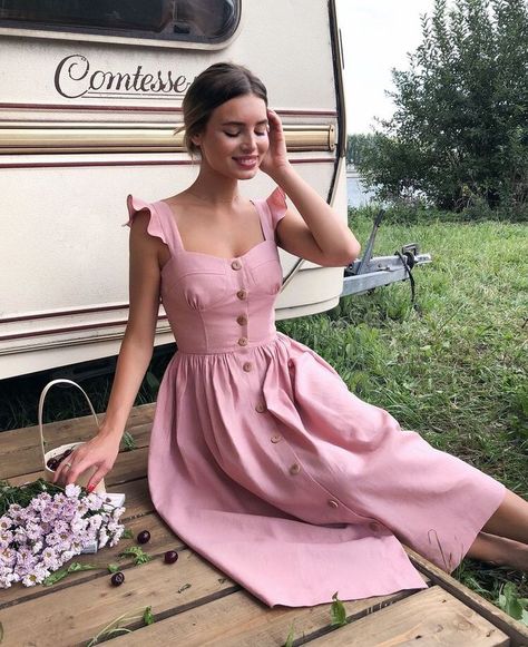 . Chique Outfits, Skirt Maxi, فستان سهرة, Mode Inspiration, Looks Vintage, Pretty Dresses, Chambray, Cute Dresses, Pink Dress