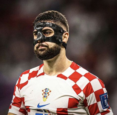 Gvardiol Croatia, Croatia Football, Football Mask, Cute Celebrity Guys, Cute Celebrities, Fc Barcelona, Manchester City, Football Players, Croatia