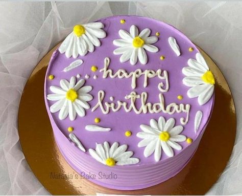 Purple Theme Cake, Purple Floral Cake, Chocolate Decor, Floral Cake Design, Purple Cakes Birthday, Simple Cakes, Small Birthday Cakes, Isabela Madrigal, Purple Cake