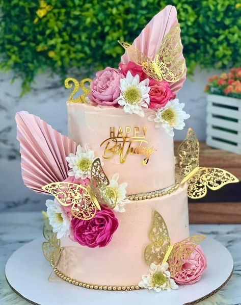 Rose Gold Cake With Butterflies, Butterfly Birthday Cake For Women, Pink And Gold Cake Birthday For Women, Pink And Gold Butterfly Cake, Butterfly Cake Ideas, Two Tier Birthday Cake, Classic Birthday Cake, Birthday Cake For Women Simple, White Buttercream Frosting