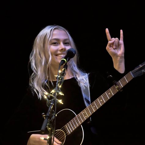 Phoebe Bridgers Pfp, Phoebe Bridgers Icon, Phoebe Bridgers Taylor Swift, Children Aesthetic, Phoebe Bridgers, Love My Boys, I Love My Wife, I Love Music, Look At You