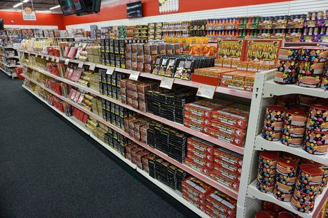 Fireworks For Sale, Fireworks Store, Buy Fireworks, Lincoln Highway, Best Fireworks, Roman Candle, Apocalypse Aesthetic, Fireworks Show, Online Shipping