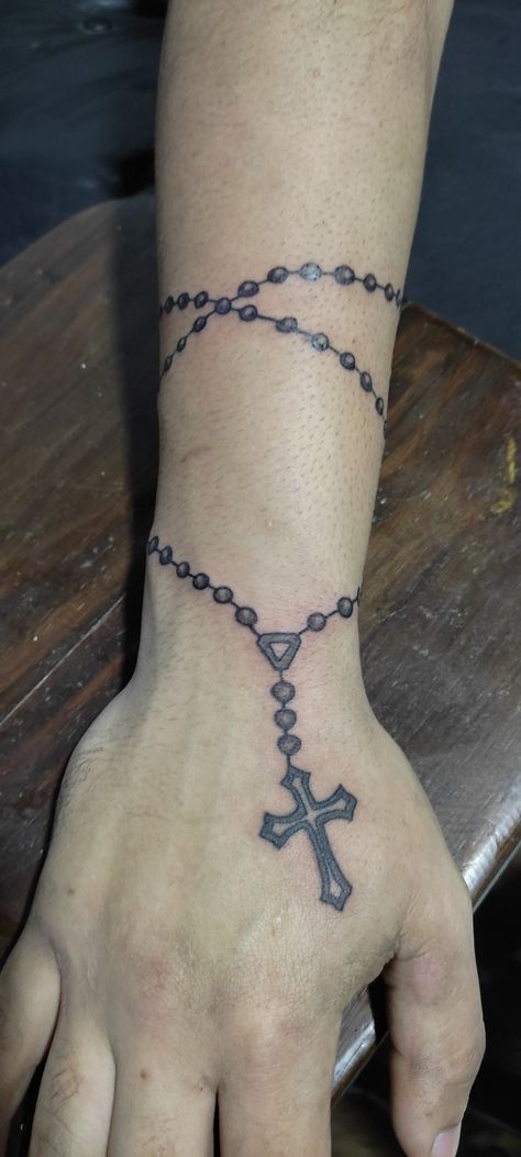 Rose Mary Tattoo, Rosery Tattoos Men, Rosery Beads Tattoo, Rosary Tattoo For Men, Prayer Beads Tattoo, Rosary Tattoo Arm, Rosary Tattoo Wrist, Rosary Tattoo On Hand, Rosary Tattoos