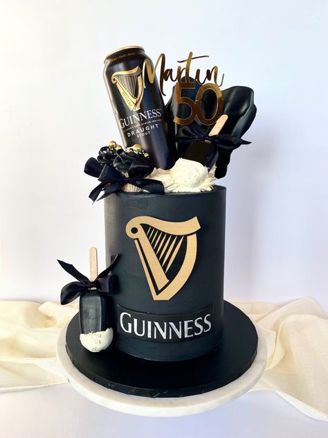 Guinness Birthday Cake Ideas, Guinness Themed Cake, 18th Birthday Cakes For Men, Guinness Birthday Cake, Guinness Cake Design, Guiness Cake Design, Men 50th Birthday Cake, 40th Mens Birthday, Birthday Cake 50th Man