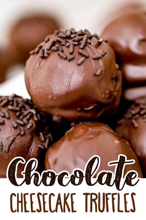 Chocolate Cake Cheesecake Truffles Easy Chocolate Treats, Chocolate Cheesecake Truffles, Chocolate Cake Cheesecake, Chocolate Treats Easy, Quick Cheesecake, Chocolate Cheesecake Bites, Creamy Chocolate Cheesecake, Truffle Recipes, Dry Cake