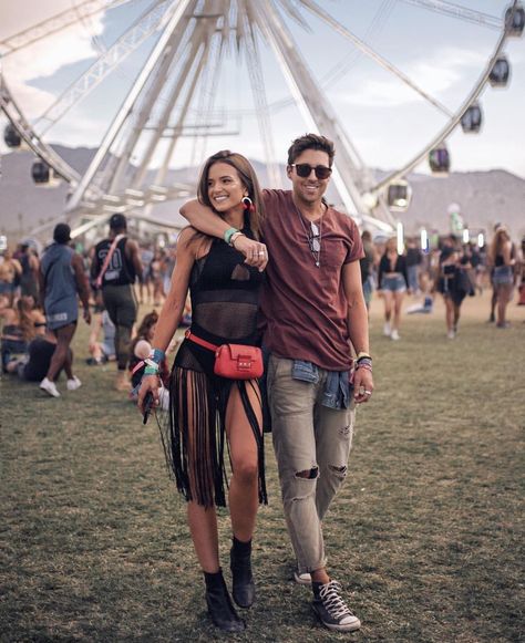 Coachella Couple Outfits, Coachella 2020, Mens Festival Fashion, Tomorrowland Festival, Helen Owen, Coachella Vibes, Rave Fits, Festival Photography, Rave Babe