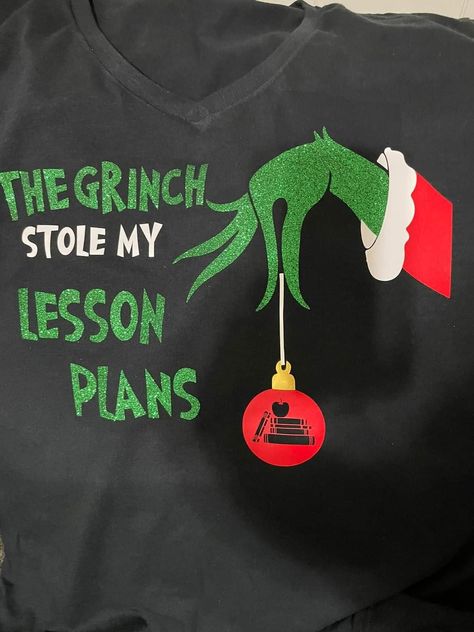 The Grinch, Lesson Plan, Cricut Projects, Grinch, Lesson Plans, Cricut, How To Plan, Sweatshirts, Christmas