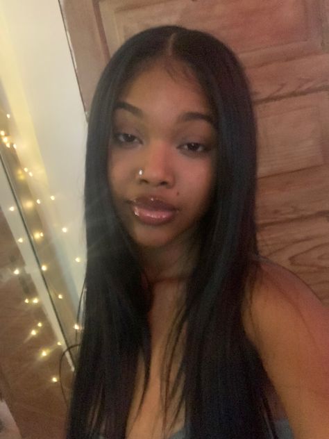 Straight black lace front wigs #wig #lacefrontal #laceclosure #blackwoman Cute Straight Hairstyles Black People, Straight Wig Black Women, Black Straight Hairstyles, Straight Hair Black Women, Side Part Straight Hair, Straight Side Part, Black Lace Front Wigs, Straight Black Wig, Straight Black Hair