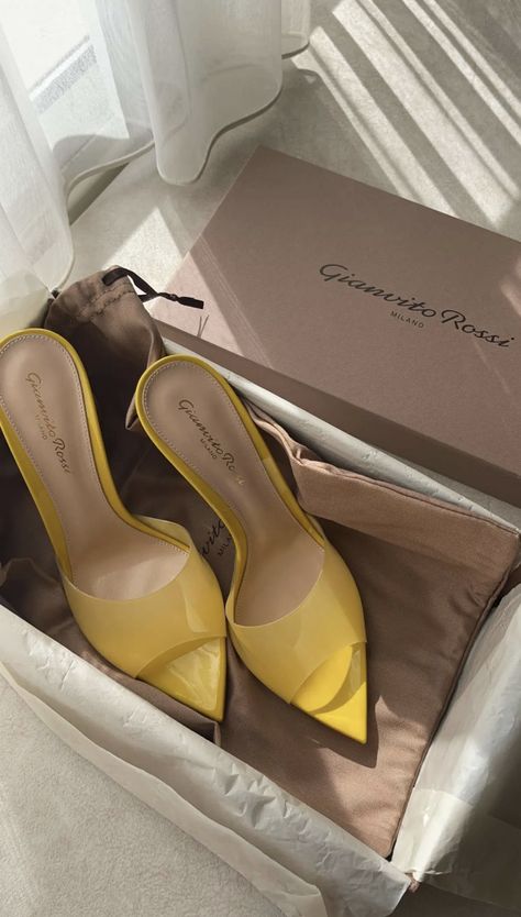 Yellow Heels Aesthetic, Gianvito Rossi Heels, Heels Aesthetic, Yellow Heels, Vintage Heels, Yellow Shoes, Yellow Aesthetic, Food Obsession, Arabic Quotes