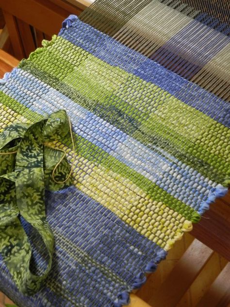 Rag Rug Weaving, Rug Weaving Loom, Rigid Heddle Weaving Patterns, Washington Island, Rope Rug, Saori Weaving, Rug Loom, Door County Wisconsin, Weaving Loom Projects