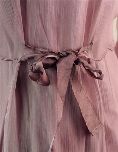 ᴹᴬᵁᵛᴱ Marsala Color, Deco Rose, Color Board, Rosé Aesthetic, Romantic Outfit, Colour Inspiration, Dusky Pink, Antique Pink, Rose Cottage