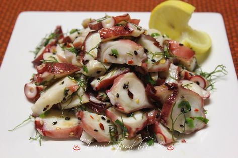 Love's Food Bits: Madako Tako Poke Poke Recipe, Octopus Recipes, Easy Sushi, Hawaiian Dishes, Yummy Seafood, Healthy High Protein Meals, Hawaii Food, Fish Salad, Japanese Word