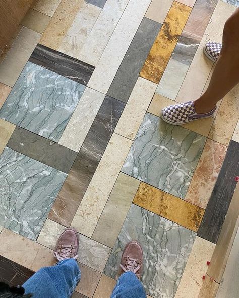 Wall for Apricots on Instagram: "Is @ihavethisthingwithfloors still a thing?" Floor Finishes Materials, Marble Threshold, Marble Floor Pattern, Modern Classic Home, Arcology, Interior Tiles, Gorgeous Tile, Parquetry, Interiors Dream