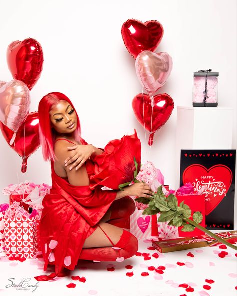 Black girl Valentine’s Day photo shoot balloons Cupid Valentine Photoshoot, 90s Valentines Day Photoshoot, Plus Size Valentines Day Photoshoot, Group Valentines Day Photoshoot, Solo Valentines Photoshoot, Cupid Photoshoot Women, Diy Valentines Day Photoshoot, Valentines Photoshoot Model, Valentines Day Photoshoot Women Black