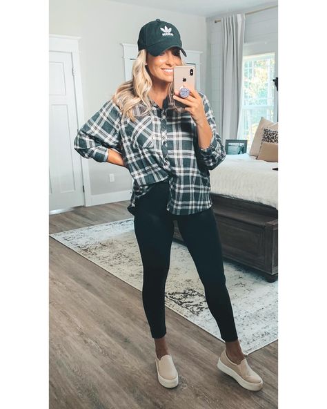 Flannel Shop, Casual Womens Outfit, How To Wear A Flannel, Oversized Flannel, Target Finds, Athleisure Casual, Fall Inspo, Target Style, Winter Style