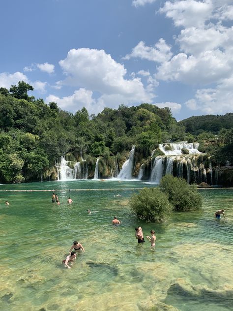 Croatia Waterfalls, Krka National Park, Top Places To Travel, Euro Summer, Voyage Europe, Croatia Travel, Green Water, Travel Summer, Travel Goals