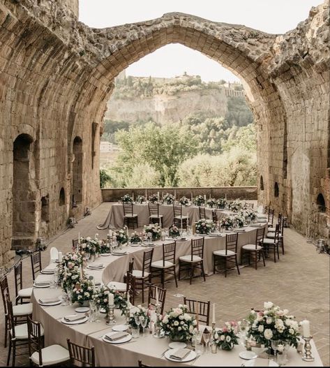 Lebanese Wedding, White Wedding Theme, Boda Mexicana, Tuscan Wedding, Dream Wedding Venues, European Wedding, Future Wedding Plans, Tuscany Wedding, Castle Wedding