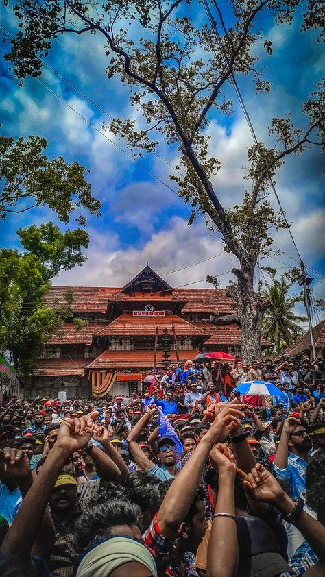 Thrissur Pooram Photography, Thrissur Pooram, Live Screen, Live Screen Wallpaper, Marvel Spiderman Art, Spiderman Art, Screen Wallpaper, Marvel Spiderman, Kerala