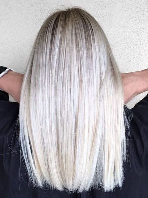 Ashy Hair, Platinum Blonde Hair Color, Icy Blonde Hair, Latest Hair Color, Hair Blond, Blonde Haircuts, Silver Hair Color, Ash Blonde Hair, Icy Blonde